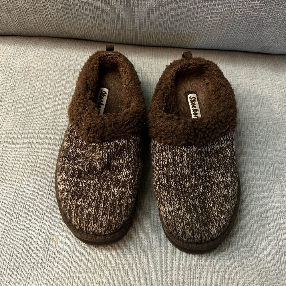 Sketchers Slip Ons